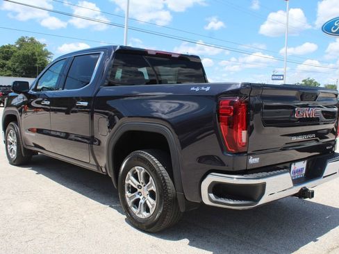 Used 2024 GMC Sierra 1500 SLT AWD/4WD image 12