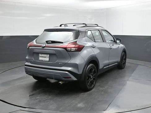 Used 2023 Nissan Kicks SR w/ Exterior Package image 8