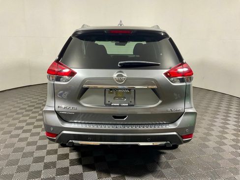 Used 2020 Nissan Rogue SV w/ Sun & Sound Touring Package AWD/4WD image 14