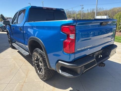 Used 2023 Chevrolet Silverado 1500 ZR2 w/ Technology Package AWD/4WD image 5