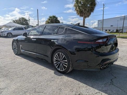 Used 2018 Kia Stinger Premium RWD image 5