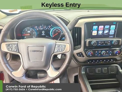 Used 2017 GMC Sierra 2500 Denali w/ Duramax Plus Package image 13