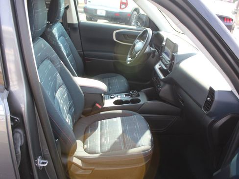 Used 2024 Ford Bronco Sport Heritage w/ Heritage Convenience Package image 12