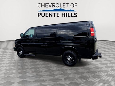 Used 2016 Chevrolet Express 2500 RWD image 6