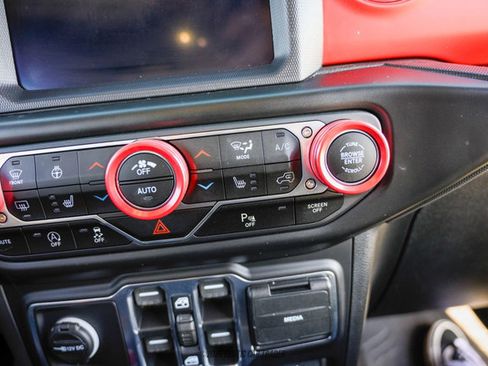 Used 2020 Jeep Wrangler Unlimited Rubicon AWD/4WD image 65