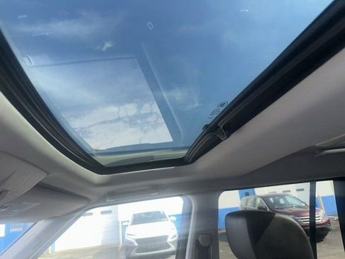 Used 2016 Land Rover LR4 HSE LUX image 12