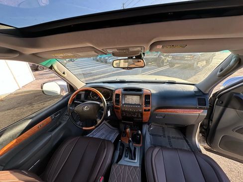 Used 2003 Lexus GX 470 image 19