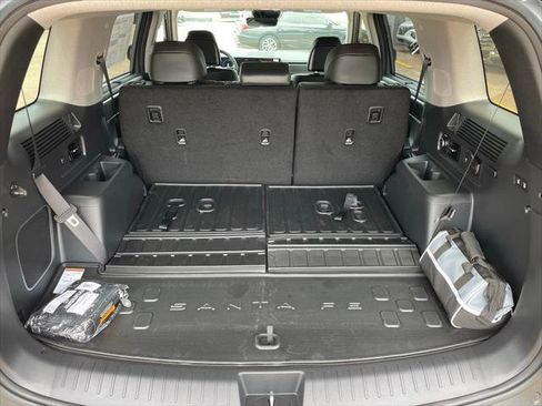 Used 2025 Hyundai Santa Fe Limited image 41