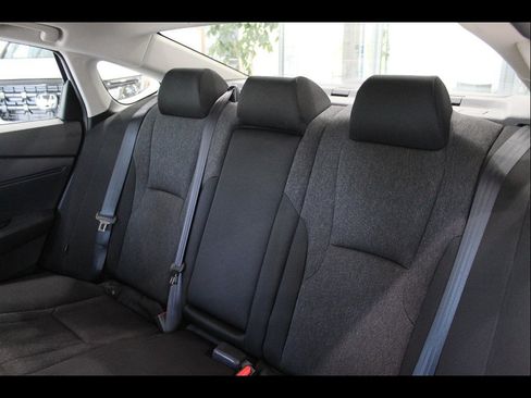 Certified 2025 Honda Accord SE image 17