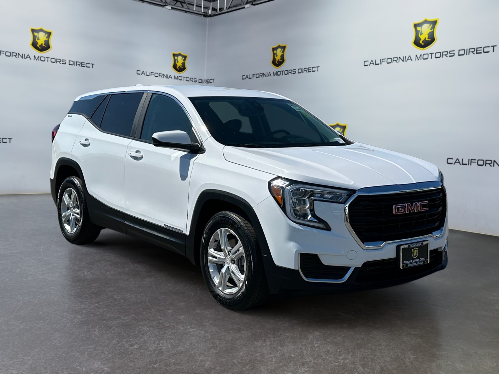 Used 2024 GMC Terrain SLE FWD image 7