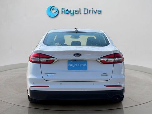 Used 2020 Ford Fusion SE FWD image 5