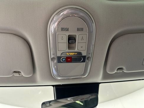 Used 2022 Hyundai Ioniq 5 Limited image 24