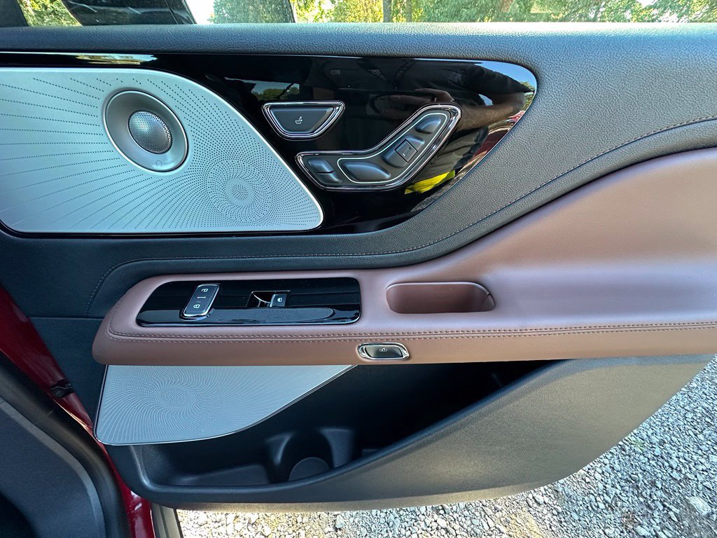 New 2027 Lincoln Aviator Reserve AWD/4WD image 25