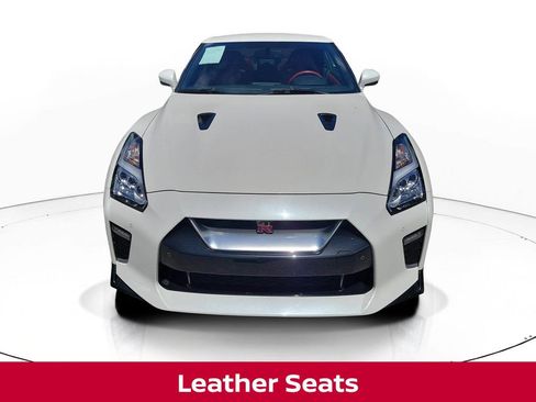 Used 2021 Nissan GT-R Premium AWD/4WD image 2