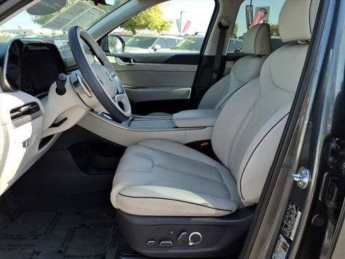 Used 2025 Hyundai Palisade Calligraphy image 14
