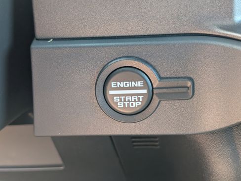 New 2026 Ford Bronco Badlands AWD/4WD image 17