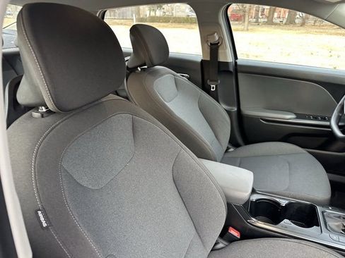 Certified 2025 Kia K4 LXS image 24