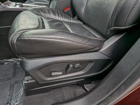 Used 2022 Ford Explorer Platinum w/ Equipment Group 601A image 21