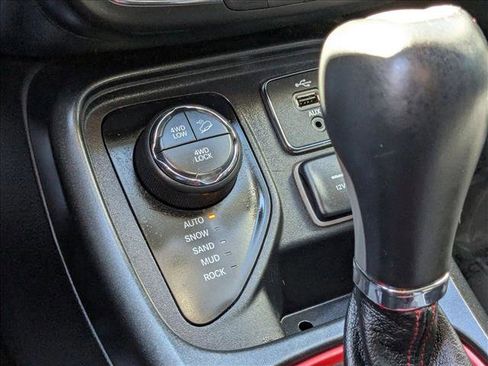 Used 2018 Jeep Compass Trailhawk image 13