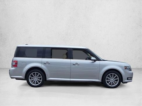 Used 2017 Ford Flex Limited FWD image 4