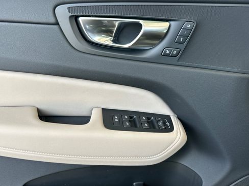 New 2026 Volvo XC60 B5 Core AWD/4WD image 8