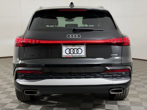 Certified 2025 Audi Q5 Premium w/ Premium Plus AWD/4WD image 10