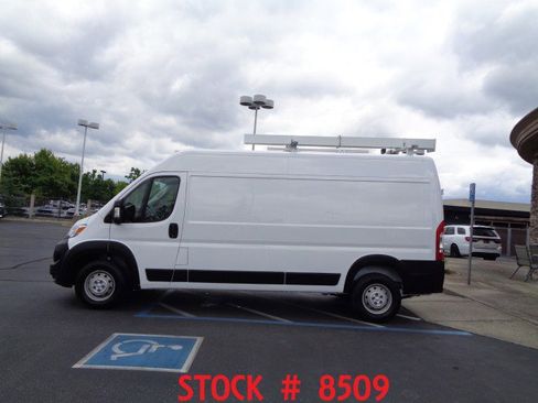 Used 2023 RAM ProMaster 2500 FWD image 2