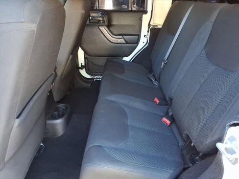 Used 2017 Jeep Wrangler Unlimited Sport image 8