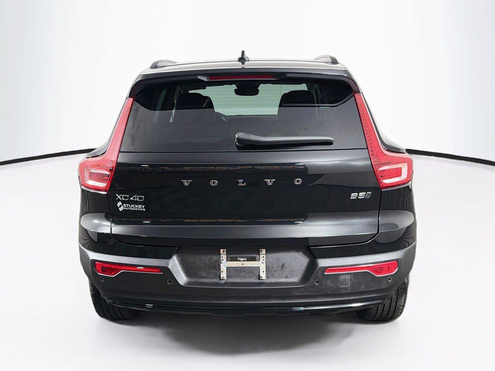 Used 2026 Volvo XC40 B5 Plus AWD/4WD image 10
