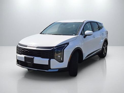 New 2026 Kia Sportage LX FWD image 8