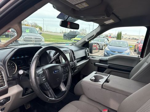 Used 2016 Ford F150 XLT w/ Equipment Group 302A Luxury image 10