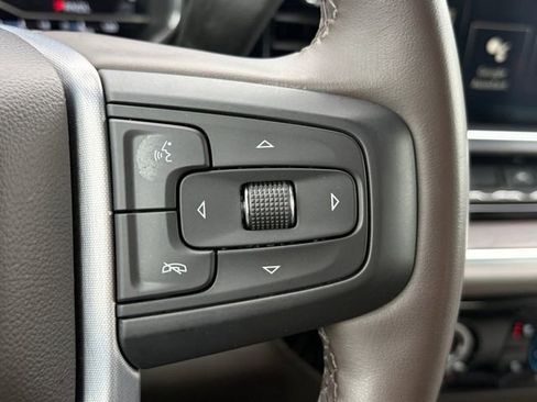 Certified 2024 GMC Sierra 1500 SLT image 8