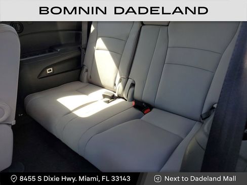 Used 2022 Honda Pilot Touring image 12