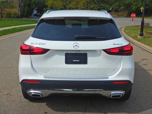 Used 2025 Mercedes-Benz GLA 250 4MATIC image 8