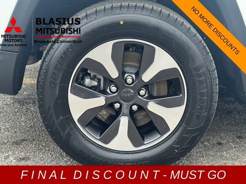 Used 2023 Jeep Grand Cherokee 4WD 4xe image 6