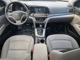 Used 2017 Hyundai Elantra SE image 2