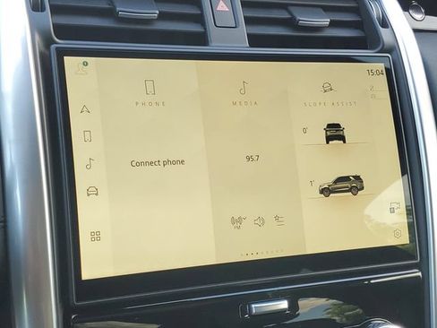 New 2026 Land Rover Discovery S AWD/4WD image 25