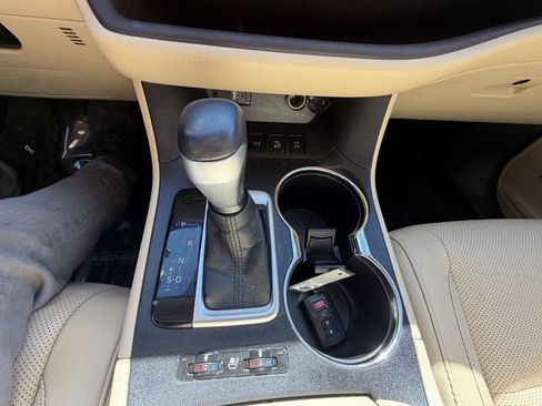 Used 2016 Toyota Highlander Limited Platinum AWD/4WD image 17
