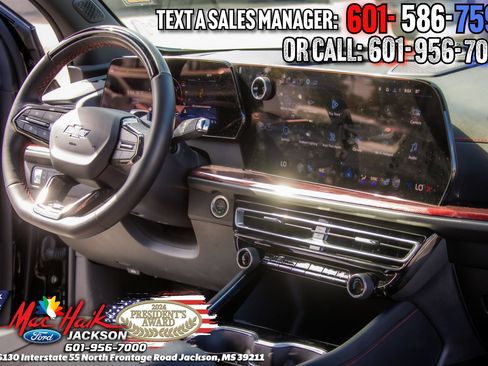 Used 2025 Chevrolet Traverse RS AWD/4WD image 5