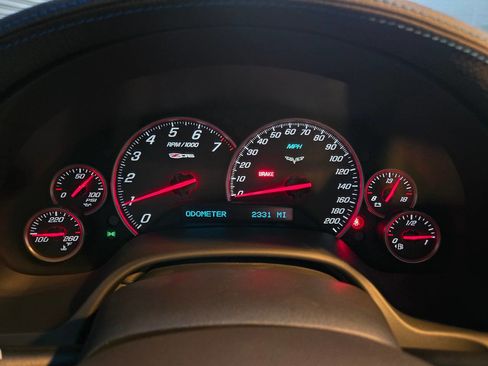 Used 2012 Chevrolet Corvette Z06 w/ 3LZ Preferred Equipment Group RWD image 31