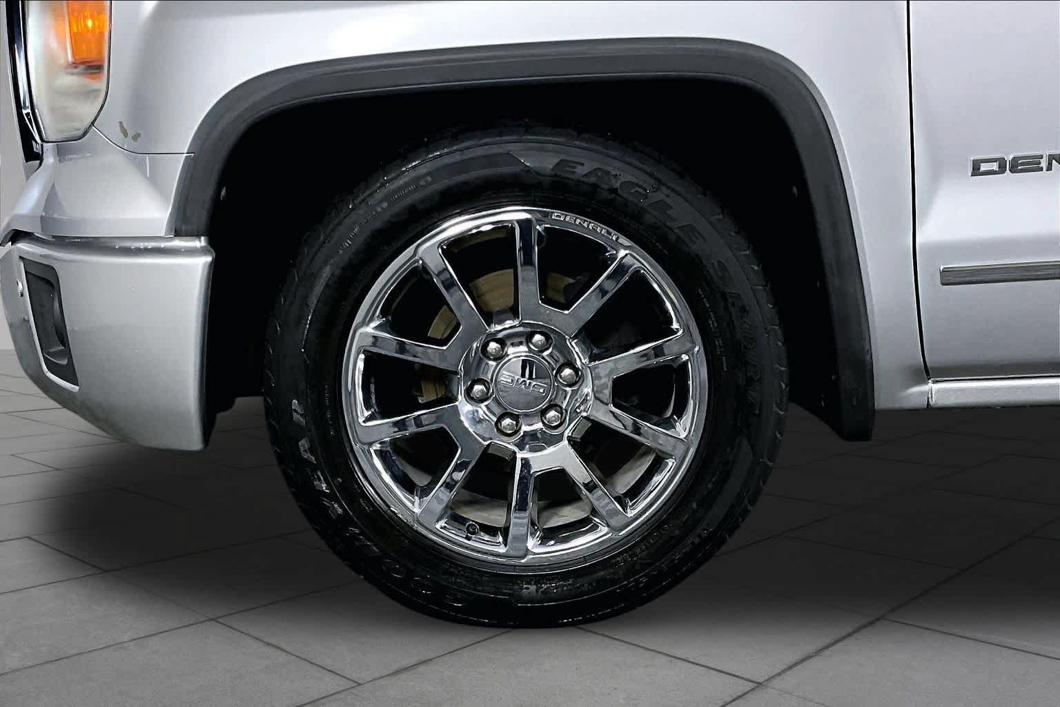 Used 2014 GMC Sierra 1500 Denali RWD image 10