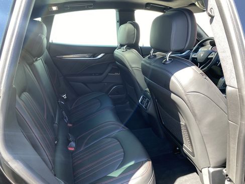 Used 2023 Maserati Levante GT image 10
