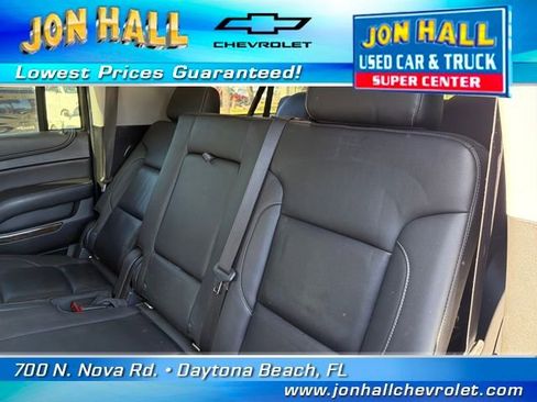 Used 2018 Chevrolet Suburban LT image 24