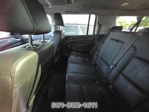 Used 2020 Chevrolet Suburban LT RWD image 10