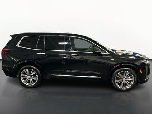 Certified 2023 Cadillac XT6 Premium Luxury w/ Technology Package AWD/4WD image 4