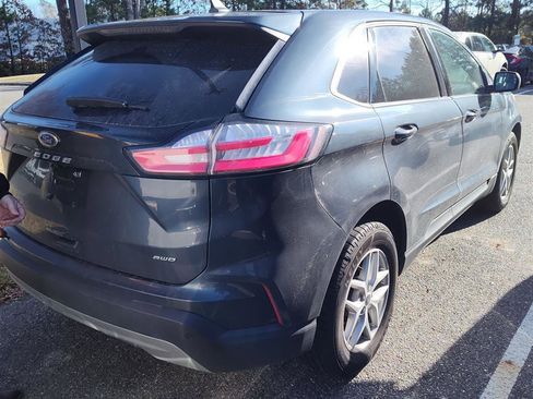 Used 2024 Ford Edge SEL w/ Convenience Package image 4