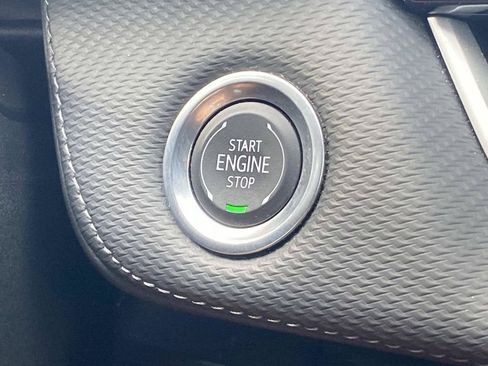 Used 2025 Chevrolet Equinox LT w/ Convenience Package II FWD image 28