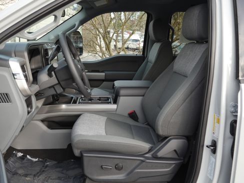 New 2026 Ford F250 XLT w/ XLT Premium Package image 3