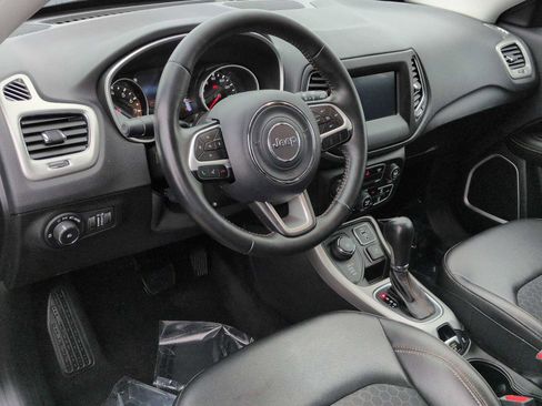 Used 2019 Jeep Compass Latitude w/ Popular Equipment Group image 16