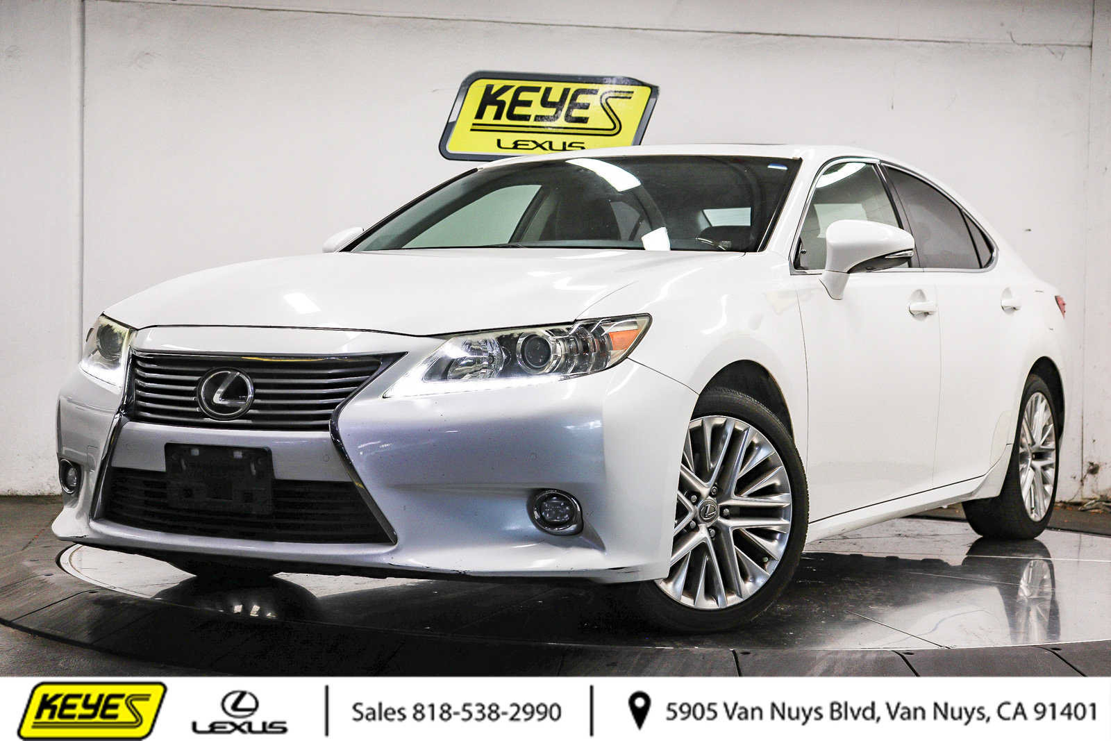 Used 2014 Lexus ES 350 w/ Luxury Package FWD image 1
